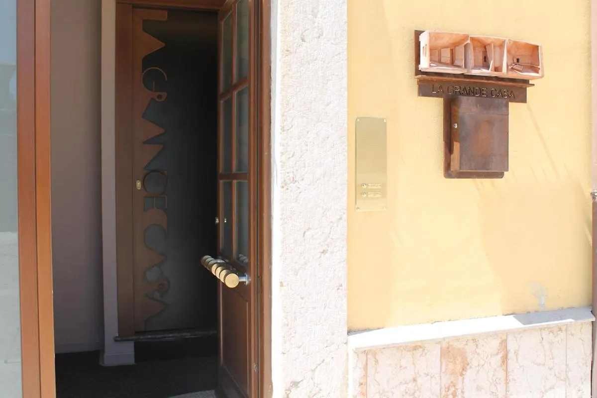 La Grande Casa Valpolicella Bed & Breakfast Sant'Ambrogio di Valpolicella 0*,